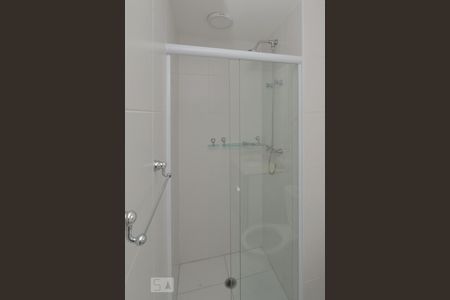 Banheiro de apartamento para alugar com 1 quarto, 40m² em Barra Funda, São Paulo