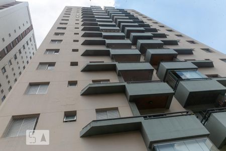 Apartamento para alugar com 72m², 3 quartos e 2 vagas Apartamento para alugar com 72m², 3 quartos e 2 vagasfachada