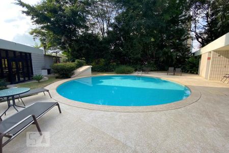 Apartamento à venda com 40m², 1 quarto e 1 vagaÁrea comum - Piscina