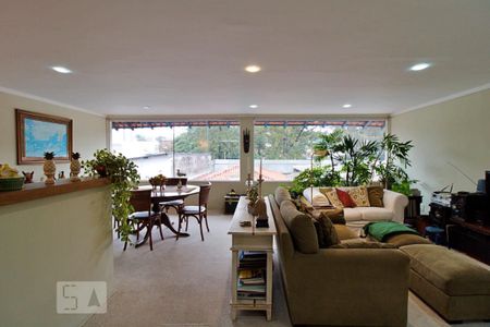 Casa para alugar com 350m², 3 quartos e 4 vagasSala Intima