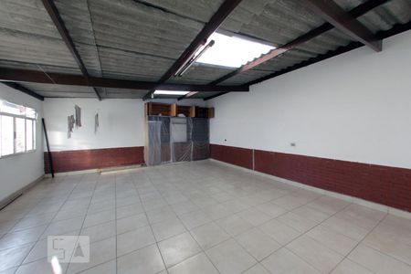 Casa à venda com 225m², 4 quartos e 2 vagasÁrea de serviço