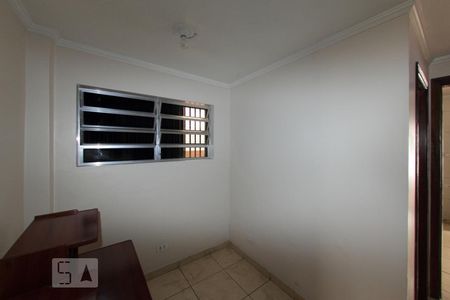 Casa à venda com 225m², 4 quartos e 2 vagasHall