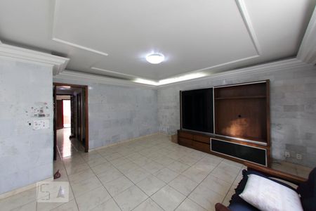 Sala de casa à venda com 4 quartos, 225m² em Rudge Ramos, São Bernardo do Campo