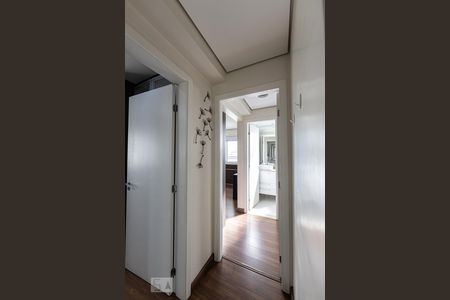 Corredor de apartamento para alugar com 2 quartos, 67m² em Chácara Califórnia, São Paulo