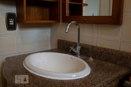 Apartamento para alugar com 70m², 2 quartos e 1 vaga Apartamento para alugar com 70m², 2 quartos e 1 vagaBANHEIRO