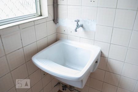 Apartamento para alugar com 70m², 2 quartos e 1 vaga Apartamento para alugar com 70m², 2 quartos e 1 vagaÁREA DE SERVIÇO