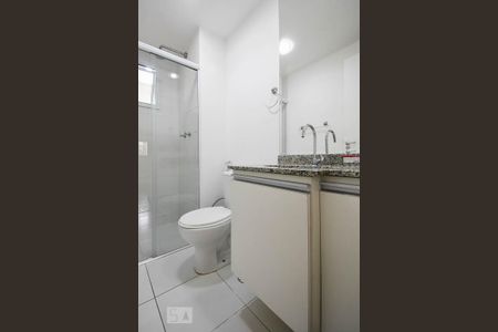 Apartamento à venda com 70m², 3 quartos e 1 vaga Apartamento à venda com 70m², 3 quartos e 1 vagaBanheiro