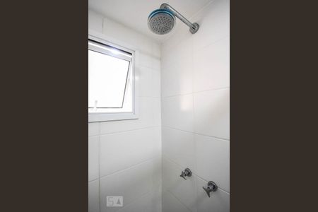 Apartamento à venda com 70m², 3 quartos e 1 vaga Apartamento à venda com 70m², 3 quartos e 1 vagaChuveiro do banheiro