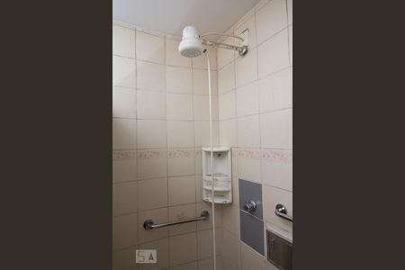 Apartamento para alugar com 64m², 1 quarto e sem vaga Apartamento para alugar com 64m², 1 quarto e sem vagaDetalhe Banheiro Corredor