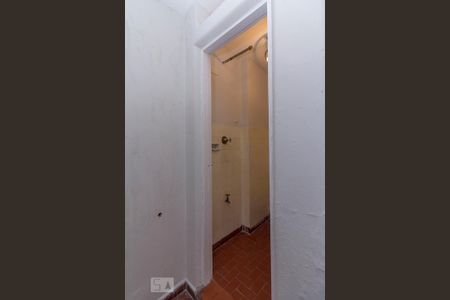 Apartamento para alugar com 64m², 1 quarto e sem vaga Apartamento para alugar com 64m², 1 quarto e sem vagaBanheiro de Serviço