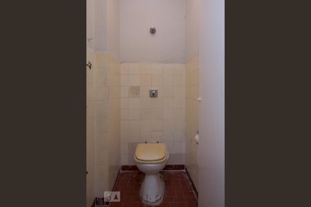 Apartamento para alugar com 64m², 1 quarto e sem vaga Apartamento para alugar com 64m², 1 quarto e sem vagaBanheiro de Serviço