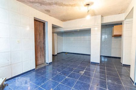 Casa à venda com 250m², 5 quartos e 2 vagas Casa à venda com 250m², 5 quartos e 2 vagasLavanderia