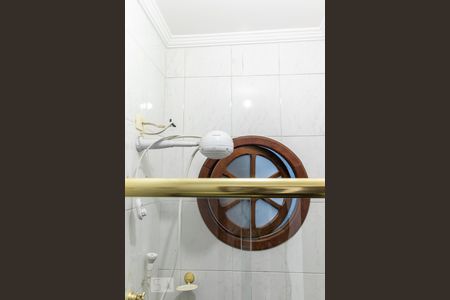 Casa à venda com 250m², 5 quartos e 2 vagas Casa à venda com 250m², 5 quartos e 2 vagasBanheiro - Chuveiro