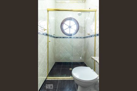 Casa à venda com 250m², 5 quartos e 2 vagas Casa à venda com 250m², 5 quartos e 2 vagasBanheiro da Suíte 1 - Box