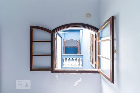 Casa à venda com 250m², 5 quartos e 2 vagas Casa à venda com 250m², 5 quartos e 2 vagasQuarto 2 Detalhe