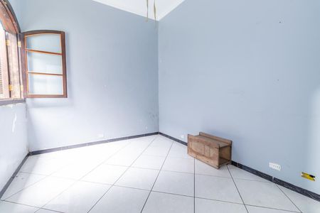 Casa à venda com 250m², 5 quartos e 2 vagas Casa à venda com 250m², 5 quartos e 2 vagasQuarto 2