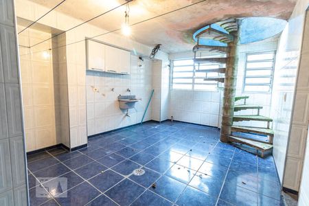 Casa à venda com 250m², 5 quartos e 2 vagas Casa à venda com 250m², 5 quartos e 2 vagasLavanderia