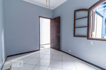 Casa à venda com 250m², 5 quartos e 2 vagas Casa à venda com 250m², 5 quartos e 2 vagasQuarto 2