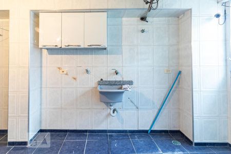 Casa à venda com 250m², 5 quartos e 2 vagas Casa à venda com 250m², 5 quartos e 2 vagasLavanderia