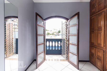 Casa à venda com 250m², 5 quartos e 2 vagas Casa à venda com 250m², 5 quartos e 2 vagasSuíte 2 Detalhe