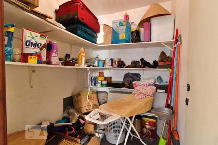 Apartamento à venda com 219m², 4 quartos e 2 vagasQuarto de Serviço