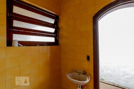 Casa para alugar com 480m², 4 quartos e 4 vagasBanheiro de Serviço