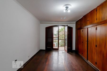 Casa para alugar com 480m², 4 quartos e 4 vagasSuíte