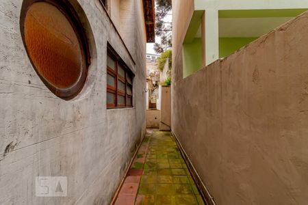 Casa para alugar com 480m², 4 quartos e 4 vagasCorredor Lateral