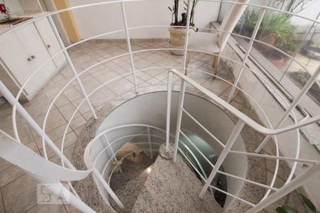 Apartamento à venda com 188m², 3 quartos e 2 vagasescada acesso cobertura