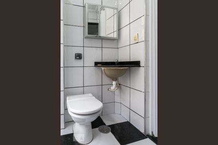 Apartamento para alugar com 37m², 1 quarto e sem vaga Apartamento para alugar com 37m², 1 quarto e sem vagaBanheiro