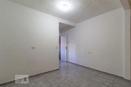 Quarto de casa para alugar com 1 quarto, 30m² em Bandeiras, Osasco