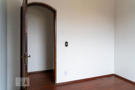 Casa à venda com 280m², 3 quartos e 2 vagasQuarto 2