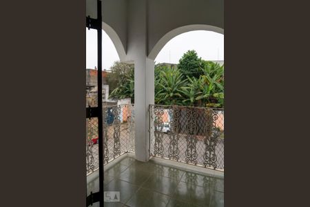 Casa à venda com 280m², 3 quartos e 2 vagasSacada suite