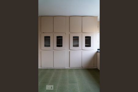 Casa à venda com 280m², 3 quartos e 2 vagasCozinha