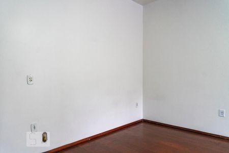 Casa à venda com 280m², 3 quartos e 2 vagasSuite