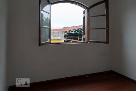 Casa à venda com 280m², 3 quartos e 2 vagasQuarto 2