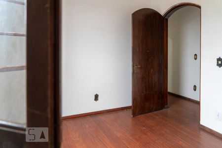 Casa à venda com 280m², 3 quartos e 2 vagasQuarto 2