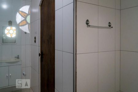 Casa à venda com 280m², 3 quartos e 2 vagasBanheiro da Suíte