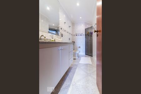 Apartamento à venda com 180m², 3 quartos e 4 vagasBanheiro