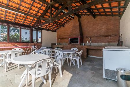 Apartamento à venda com 180m², 3 quartos e 4 vagasÁrea comum - Churrasqueira