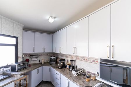 Apartamento à venda com 180m², 3 quartos e 4 vagasCozinha - Armários