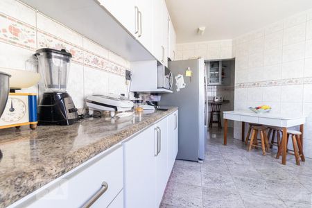 Apartamento à venda com 180m², 3 quartos e 4 vagasCozinha
