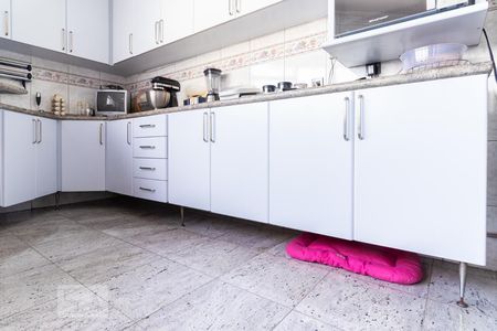 Apartamento à venda com 180m², 3 quartos e 4 vagasCozinha - Armários