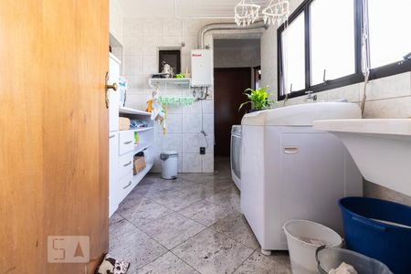 Apartamento à venda com 180m², 3 quartos e 4 vagasÁrea de Serviço