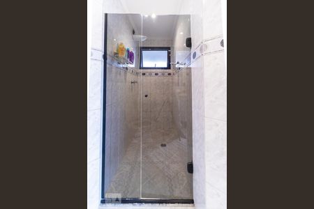 Apartamento à venda com 180m², 3 quartos e 4 vagasBanheiro - Box