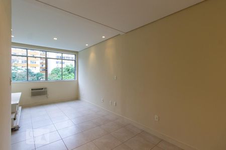 Sala de apartamento à venda com 1 quarto, 45m² em Humaitá, Rio de Janeiro