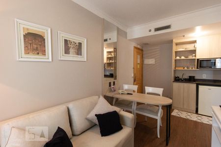 Sala de apartamento para alugar com 1 quarto, 32m² em Pinheiros, São Paulo