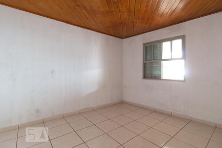 Quarto de casa para alugar com 2 quartos, 60m² em Mutinga, Osasco