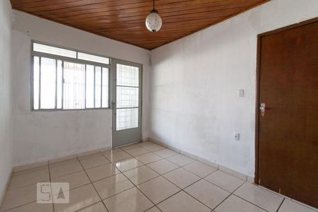 Sala de casa para alugar com 2 quartos, 60m² em Mutinga, Osasco