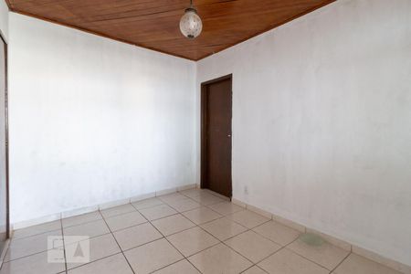Quarto de casa para alugar com 2 quartos, 60m² em Mutinga, Osasco